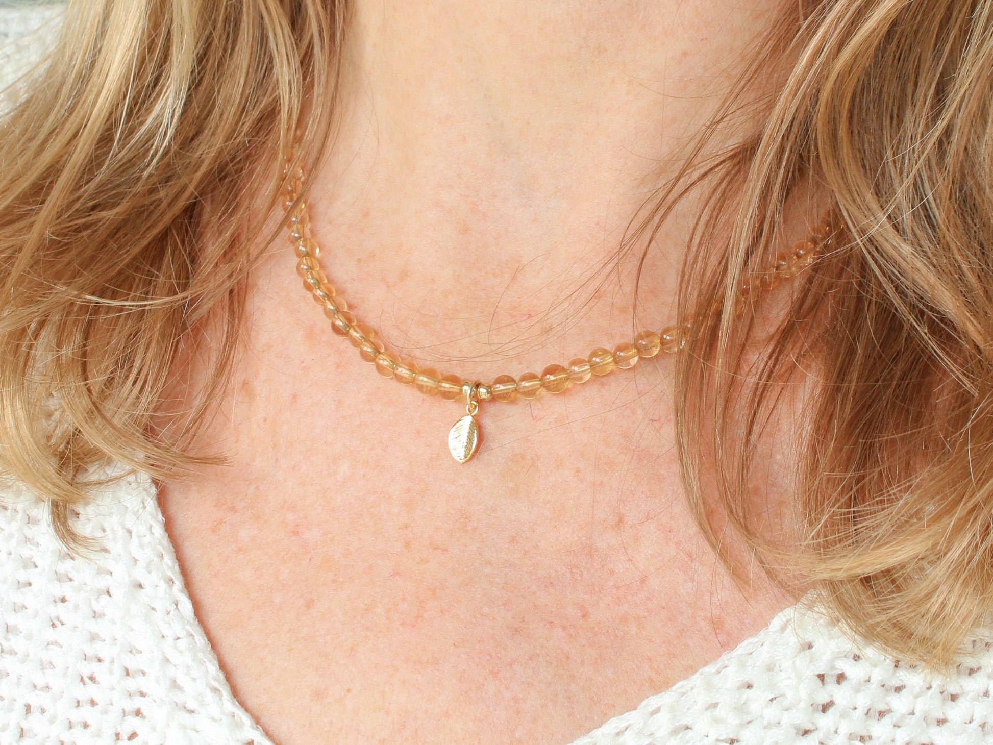 Collier en citrine, cornaline et whisky quartz Collier en citrine, cornaline et whisky quartz